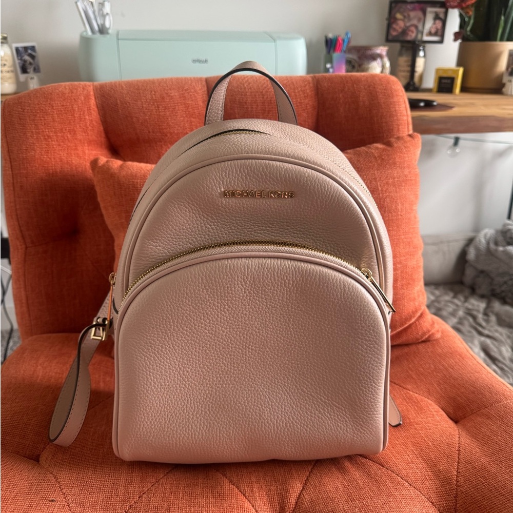 Michael Kors Pebbled Leather Backpack – Soft Pink / Ballet with Gold Hardware
